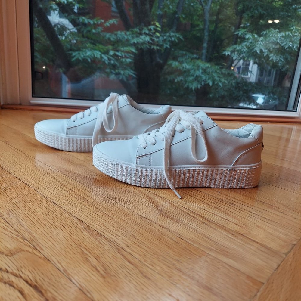 Steve Madden White Platform Sneakers Size 8 (Hanly)
